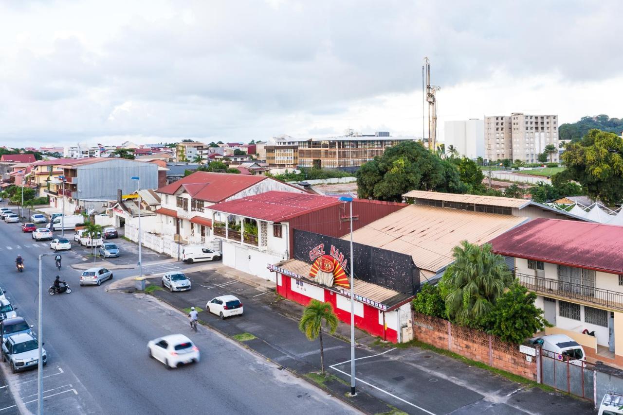 Nana - A 44 - Vue Panoramique-Appartement Cosy Et Lumineux- Cuisine Equipee- - Centre Ville-Wifi-Clim- Netflix - Parking Public Gratuit-Garage Prive Payant Cayenne Exterior foto